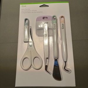 Cricut hand tool set for weeding your projects. New in original packaging.